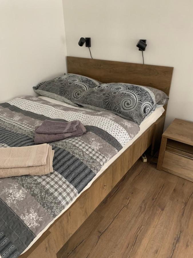 Apartment Owl Korenov Luaran gambar